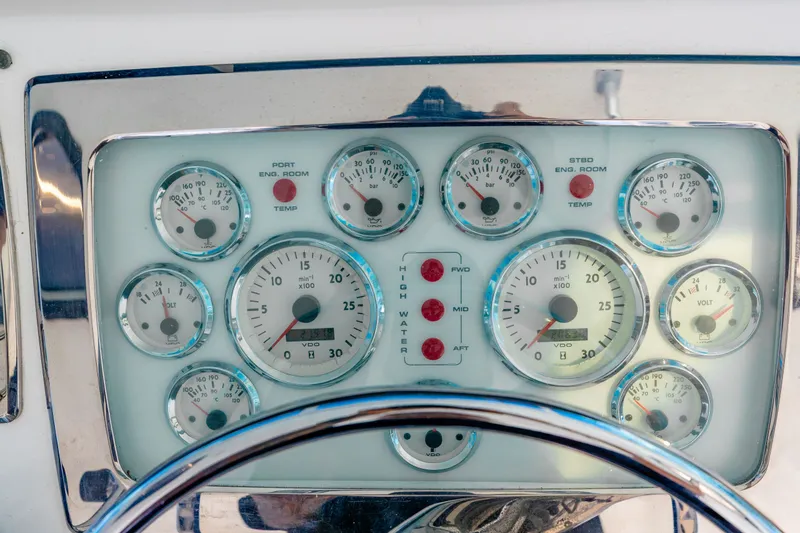 Slide: The Image of Cabo 40 Express 2003 - 43