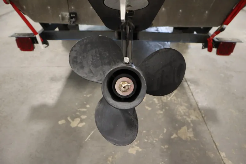 Slide: The Image of Propeller of 1997 Tracker 18 Pro Team SC boat on trailer. - 45
