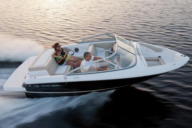 Slide: The Image of Manufacturer Provided Image: 2019 Regal 1900 ES Bowrider speeding on water with passengers. - 30