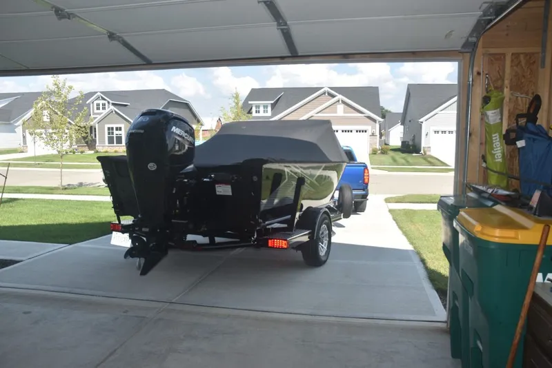 Slide: The Image of Lund 1775 Adventure Sport 2024 - 22