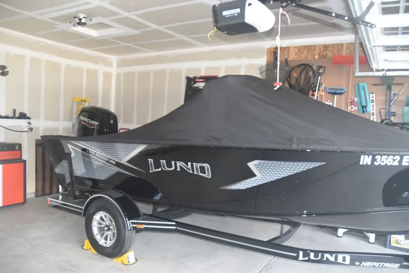 Slide: The Image of Lund 1775 Adventure Sport 2024 - 33