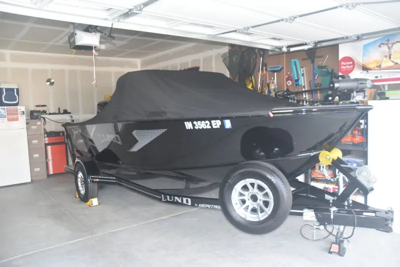 Slide: The Image of Lund 1775 Adventure Sport 2024 - 4