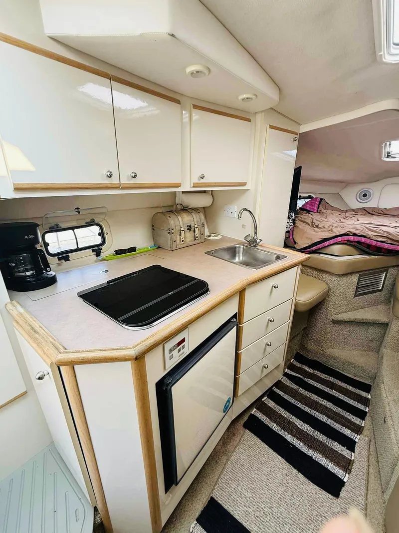 Slide: The Image of Maxum 2800 SCR 1998 - 12