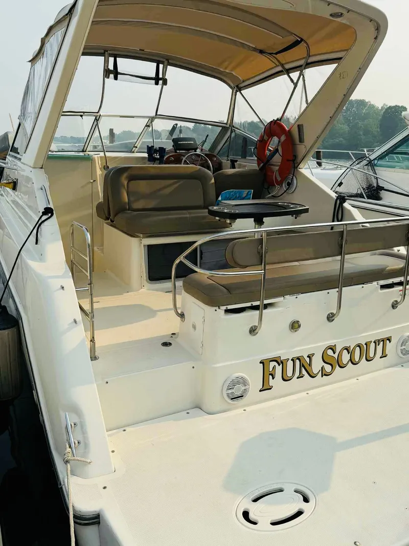 Slide: The Image of Maxum 2800 SCR 1998 - 3