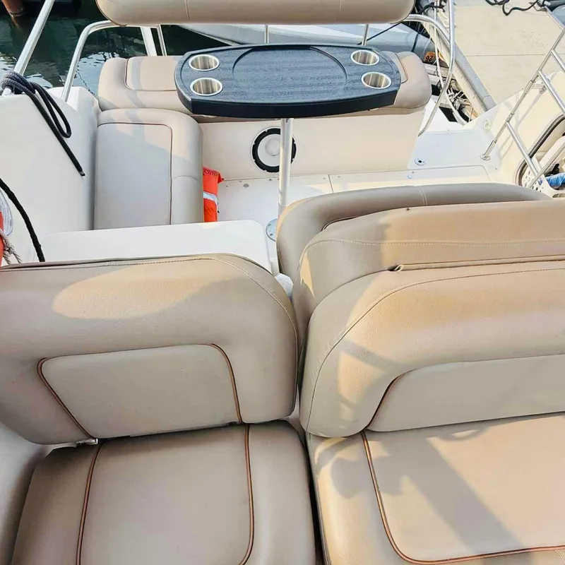 Slide: The Image of Maxum 2800 SCR 1998 - 9