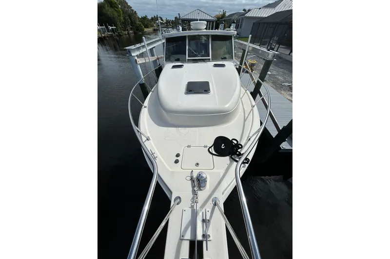 Slide: The Image of Anchor locker with chain and rope on 2008 Mainship Pilot 34 boat. - 106