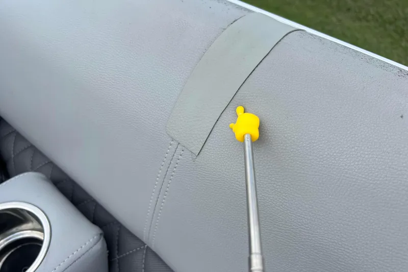 Slide: The Image of Gray leather seat with yellow pointer, Ranger Reata 200C 2019 model. - 46