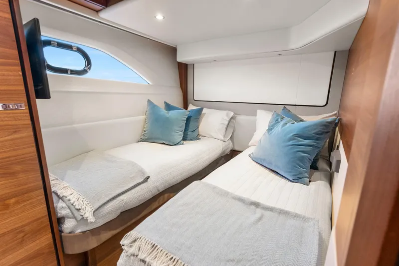 Slide: The Image of Princess F62 Stumped- Twin Berth Stateroom - 42