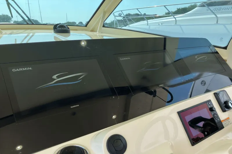 Slide: The Image of Scout 425 LXF 2024 - 15