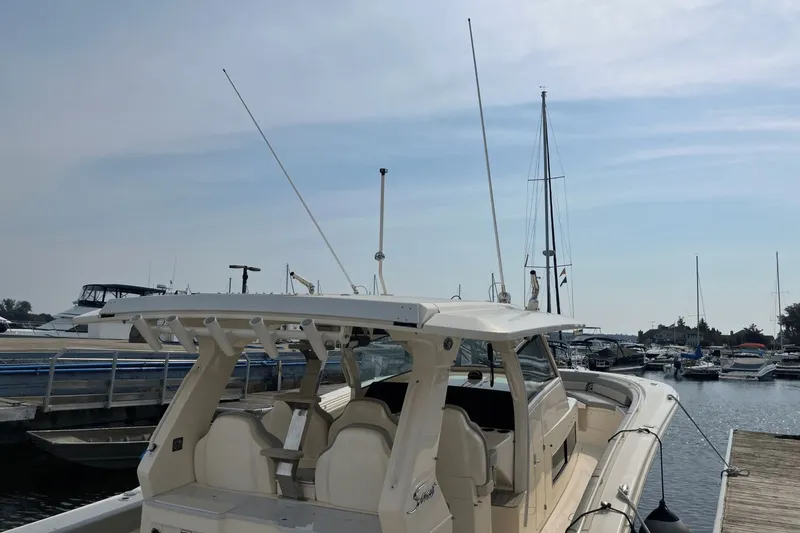 Slide: The Image of Scout 425 LXF 2024 - 6