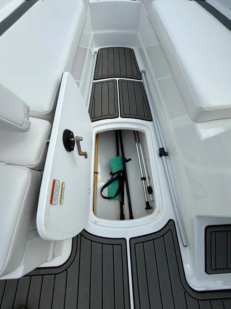 Slide: The Image of Tahoe T16 2022 - 8