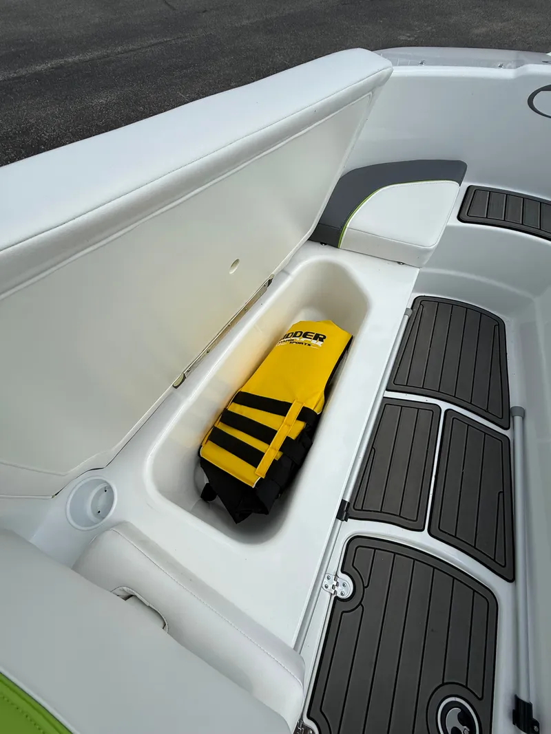 Slide: The Image of Tahoe T16 2022 - 9