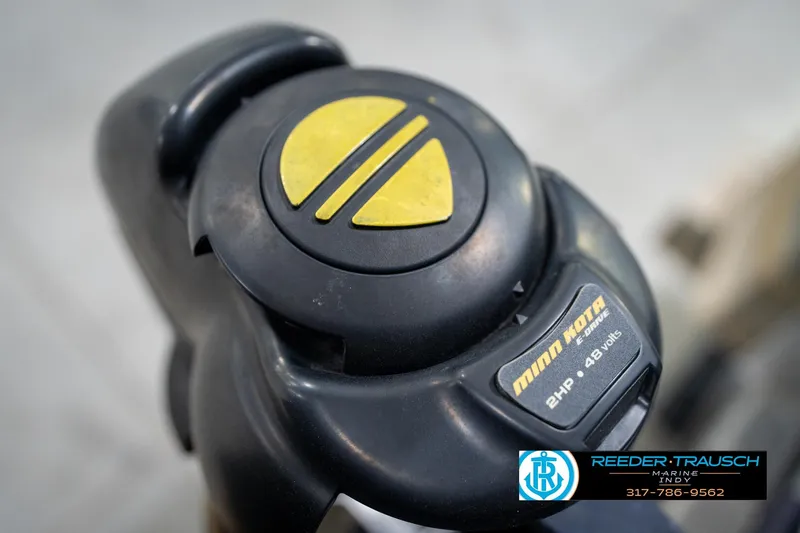 Slide: The Image of Close-up of Minn Kota E-Drive motor on 2004 Bennington 185L boat. - 43