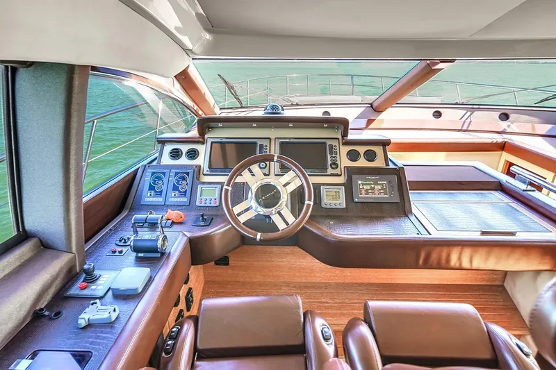 Slide: The Image of Azimut Flybridge 2012 - 80