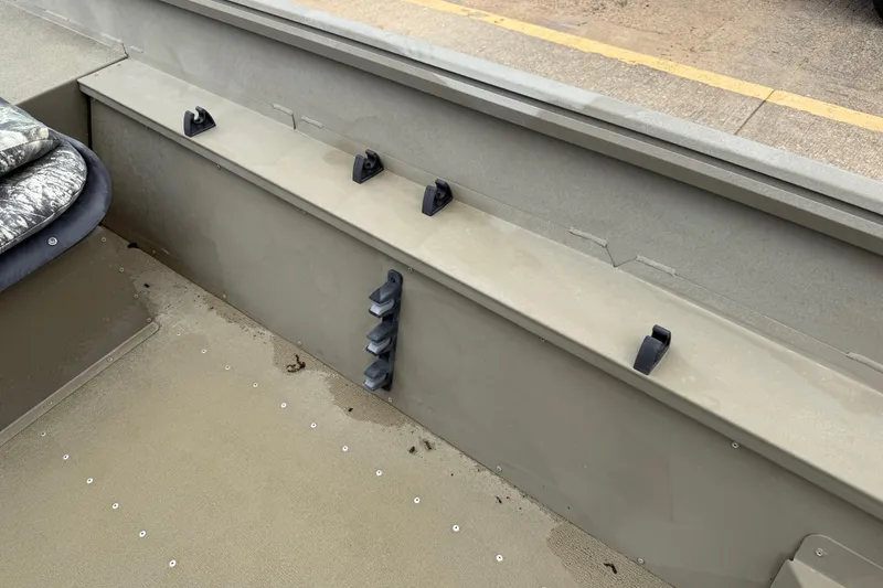 Slide: The Image of 2020 G3 Gator Tough 17 SC livewell interior with water droplets. - 38