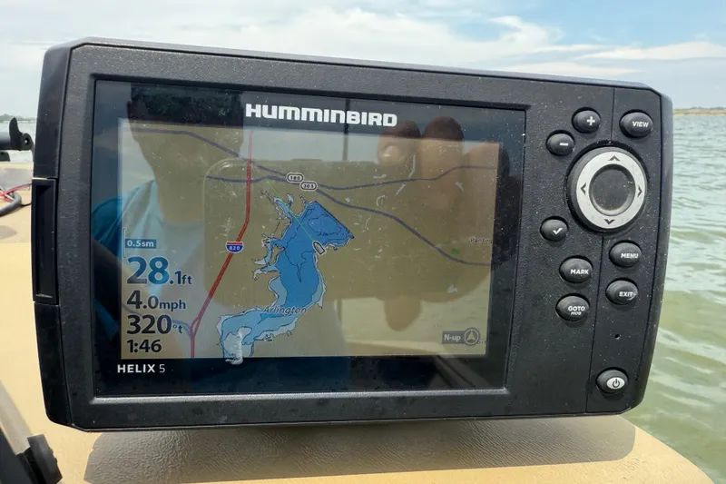 Slide: The Image of Fishfinder display on G3 Gator Tough 17 SC, showing depth and water temperature. - 42