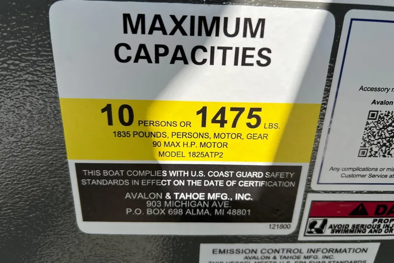 Slide: The Image of 2026 Tahoe Pontoon AURA 1985 capacity label: 10 persons or 1475 lbs, 90 HP motor. - 16