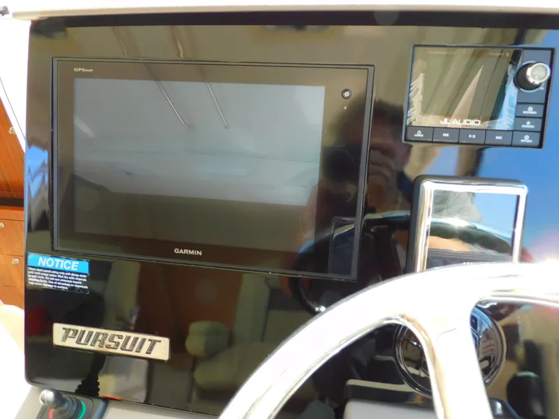 Slide: The Image of Pursuit DC 325 Dual Console 2019 - 15