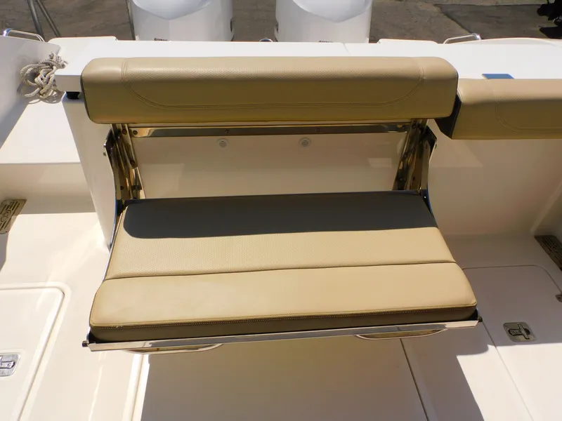 Slide: The Image of Pursuit DC 325 Dual Console 2019 - 33