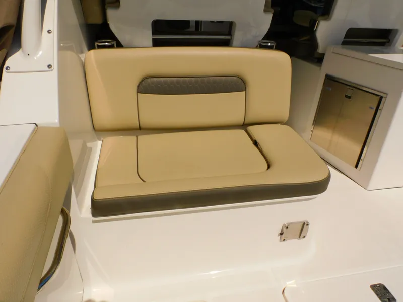 Slide: The Image of Pursuit DC 325 Dual Console 2019 - 43