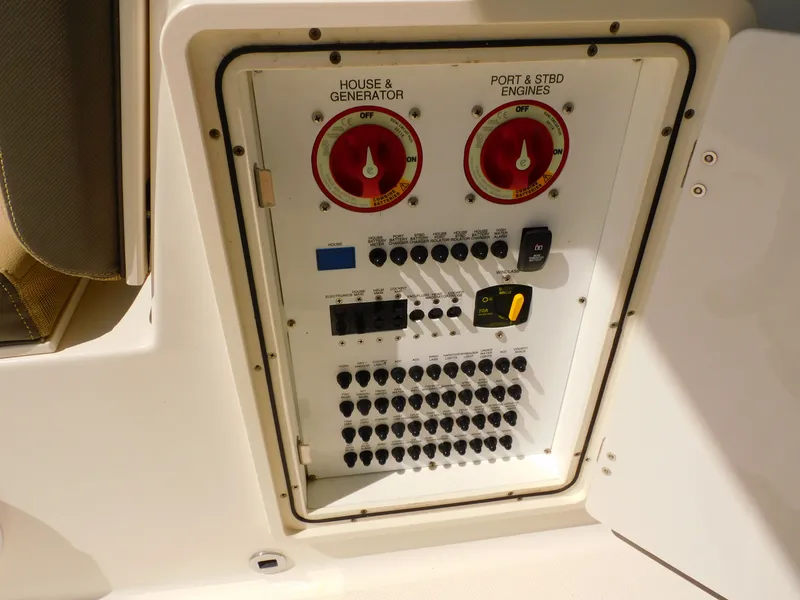 Slide: The Image of Pursuit DC 325 Dual Console 2019 - 47