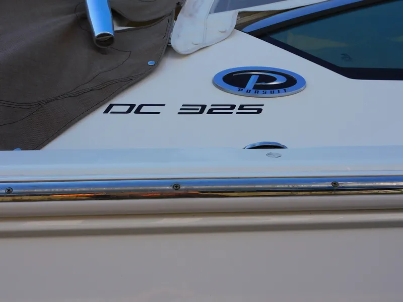 Slide: The Image of Pursuit DC 325 Dual Console 2019 - 6