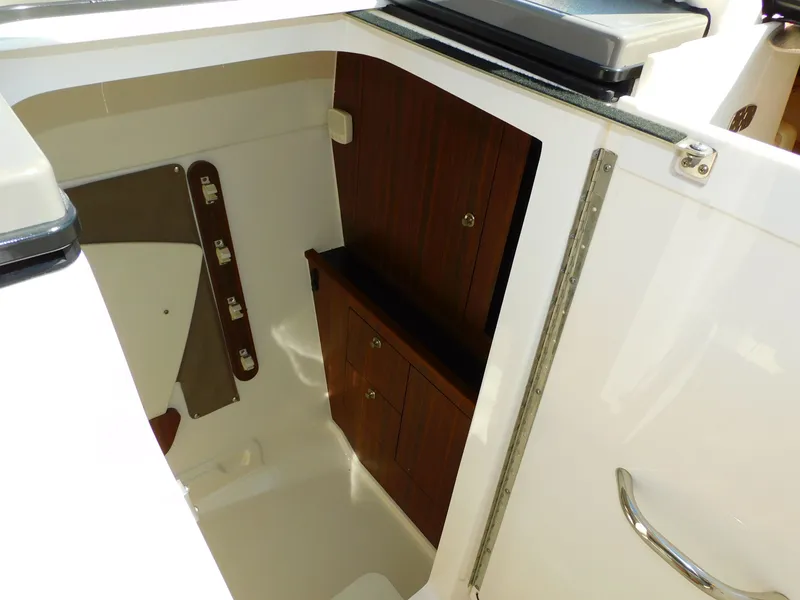 Slide: The Image of Pursuit DC 325 Dual Console 2019 - 60