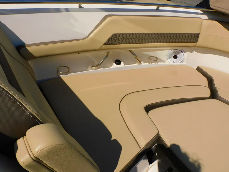 Slide: The Image of Pursuit DC 325 Dual Console 2019 - 80