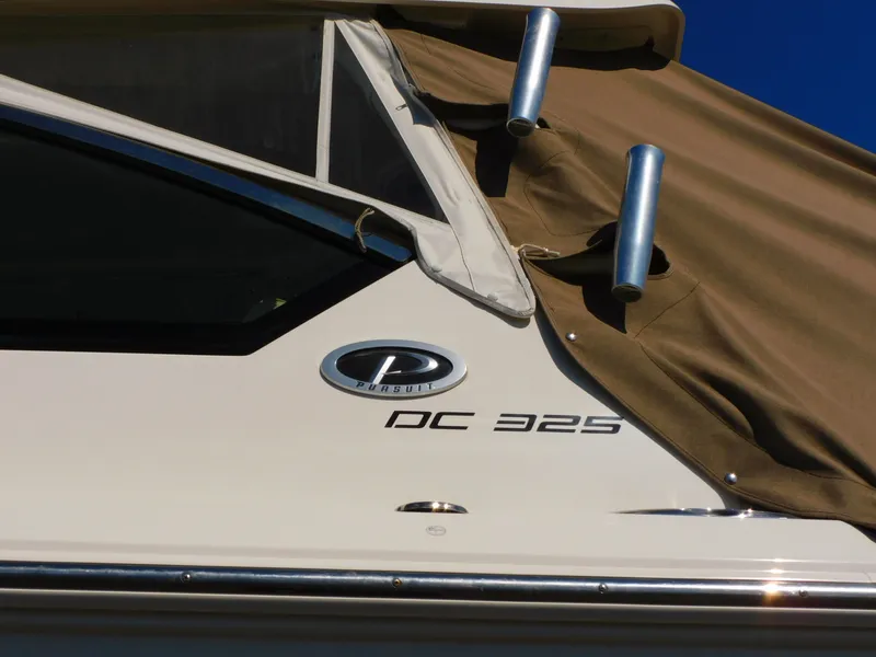 Slide: The Image of Pursuit DC 325 Dual Console 2019 - 9