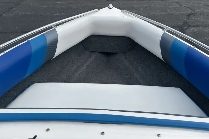 Slide: The Image of Malibu Sportster 1998 - 6