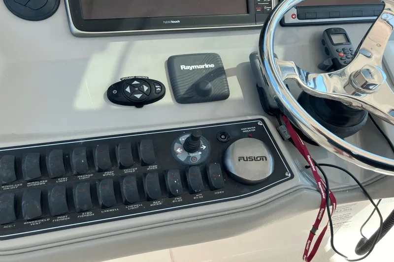 Slide: The Image of Boston Whaler 345 Conquest 2013 - 13