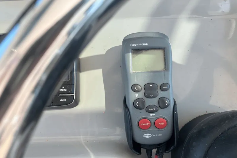 Slide: The Image of Boston Whaler 345 Conquest 2013 - 15