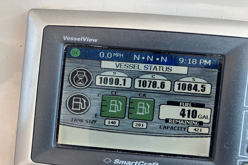 Slide: The Image of Boston Whaler 345 Conquest 2013 - 30