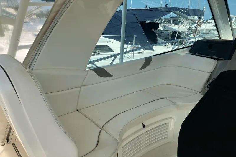 Slide: The Image of Boston Whaler 345 Conquest 2013 - 9