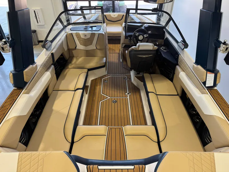 Slide: The Image of Nautique Super Air Nautique G23 2022 - 13