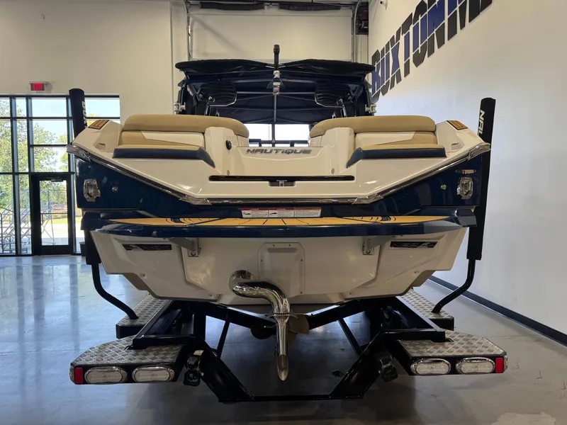 Slide: The Image of Nautique Super Air Nautique G23 2022 - 6