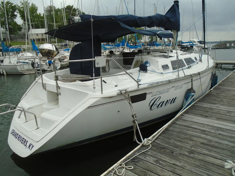 Slide: The Image of Hunter 37.5 1994 - 2