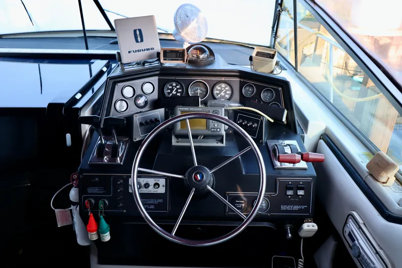 Slide: The Image of Wellcraft St. Tropez 1988 - 6