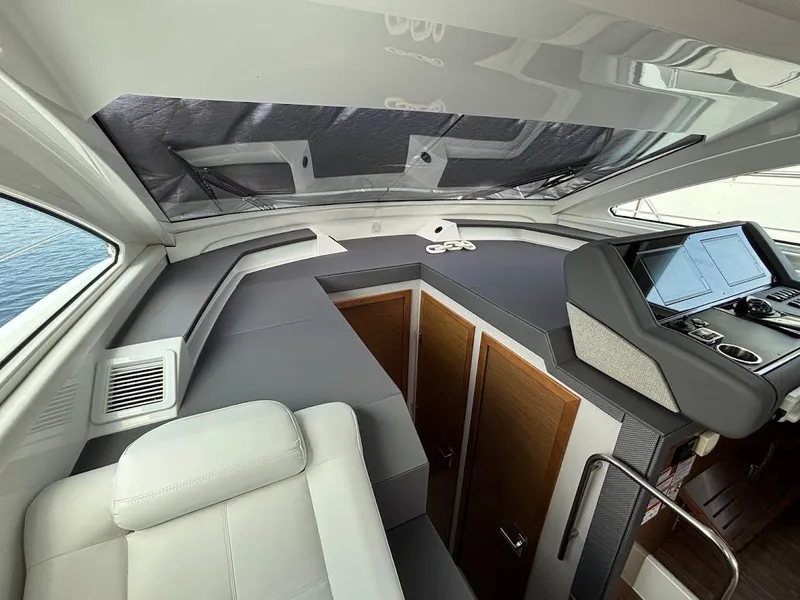 Slide: The Image of 2020 Cruisers Yachts 42 Cantius 21 - 21