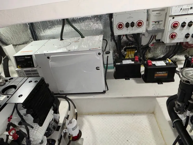 Slide: The Image of 2020 Cruisers Yachts 42 Cantius 44 - 44