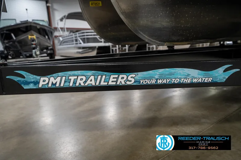 Slide: The Image of 2020 Harris Solstice logo on textured surface, Reeder-Trausch Marine contact details visible. - 51