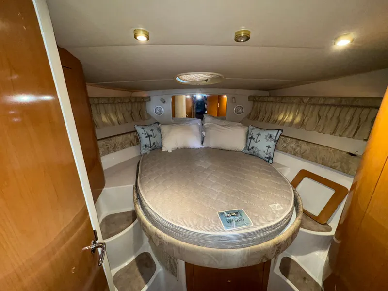 Slide: The Image of Regal Commodore 3780 2001 - 35