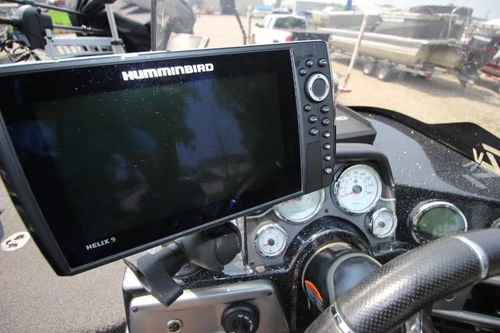 Slide: The Image of Dashboard of a 2020 Nitro ZV20 Pro with Humminbird Helix 9 fishfinder. - 13