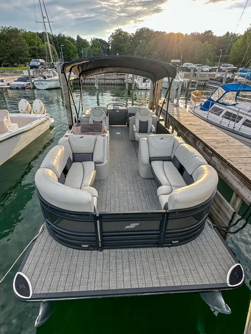 Slide: The Image of Starcraft 25 SLS 2021 - 5