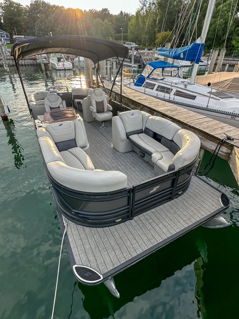 Slide: The Image of Starcraft 25 SLS 2021 - 6