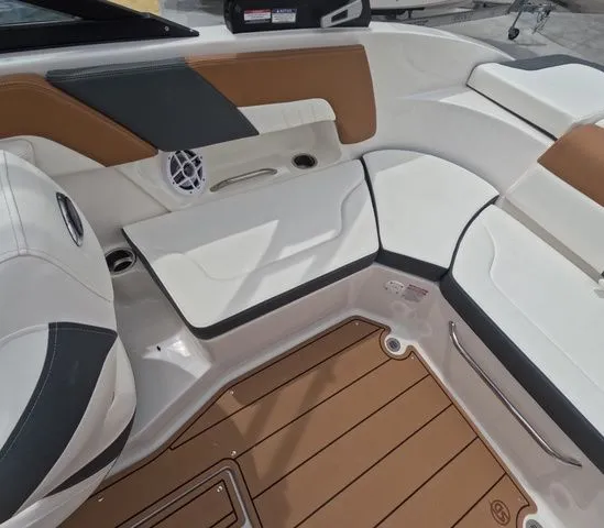 Slide: The Image of Chaparral SSi 23 In Stock Trailer included 2026 - 20