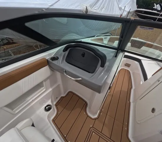 Slide: The Image of Chaparral SSi 23 In Stock Trailer included 2026 - 28