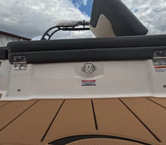 Slide: The Image of Chaparral SSi 23 In Stock Trailer included 2026 - 7