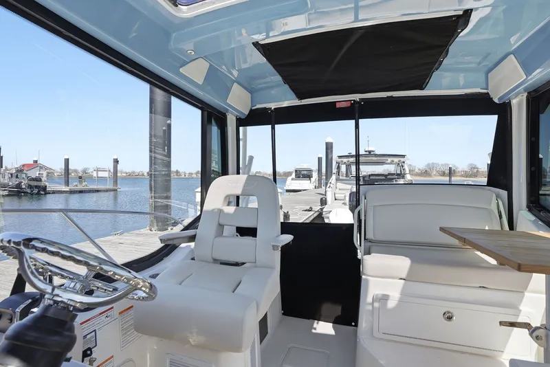 Slide: The Image of Boston Whaler 325 Conquest 2026 - 24