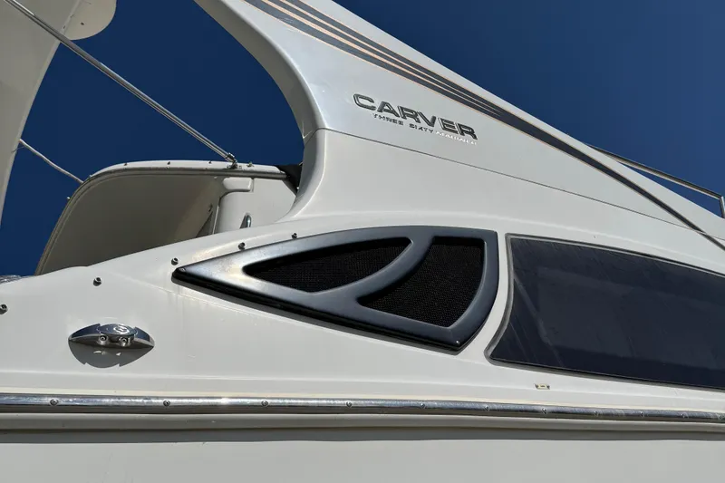 Slide: The Image of 2004 Carver 360 Mariner yacht exterior with sleek design and modern detailing. - 41